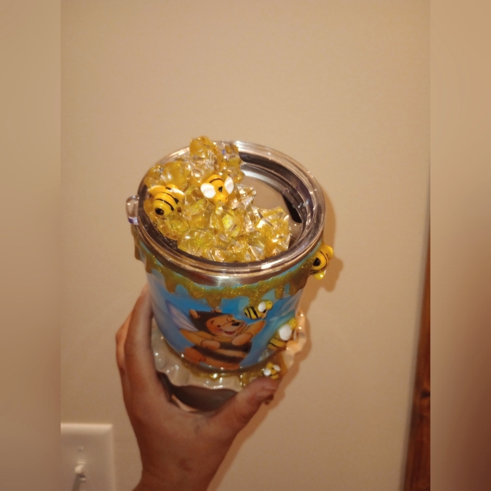 Winnie the Pooh 30oz 3d tumbler! - Picture 5 of 6